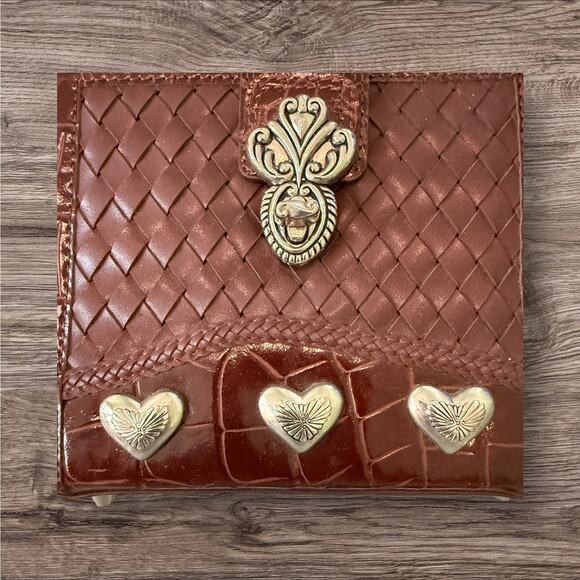 Vintage Western Brown Woven Crossbody Bag w/ Silver Hearts - Picture 4 of 8